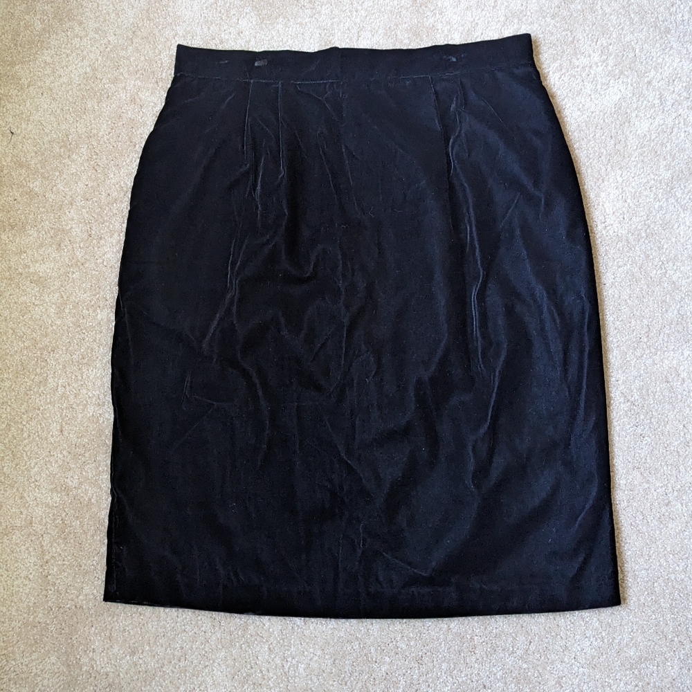 Vintage SGS Studio Black Velvet Pencil Straight Skirt